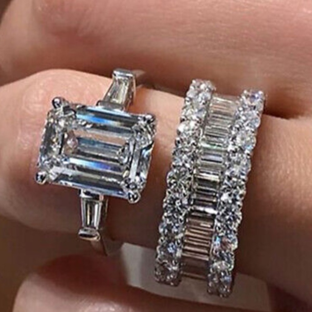 NWT GORGEOUS 925 STERLING Silver Diamond 💍 Engagement Rings Set